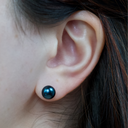 Menina Black Pearls Model Photo.webp